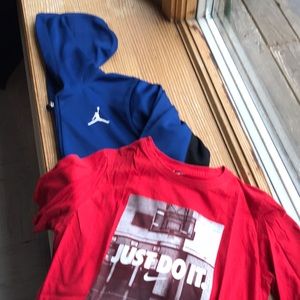Set of two Nike/Jordan tee and sweatshirt